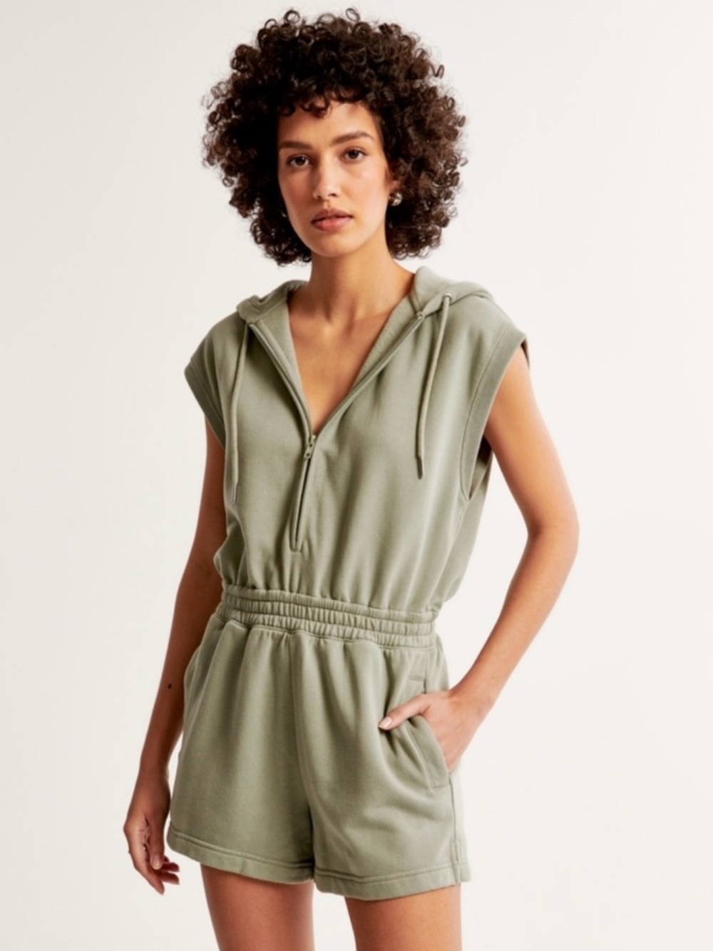 NWT - Abercrombie & Fitch - Hooded Fleece Romper